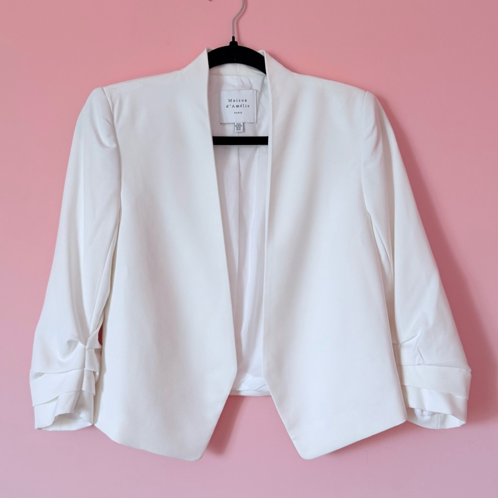 Maison D’Amelie White Cropped 3/4 Length Sleeve Blazer SZ.XS